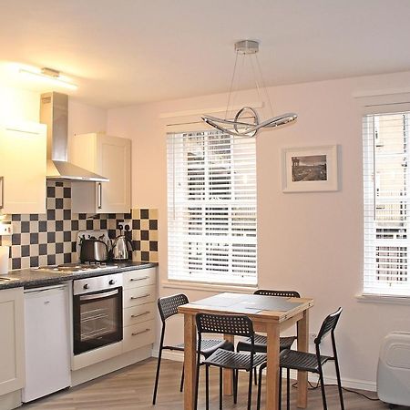 אדינבורו Cosy Castle Apartment מראה חיצוני תמונה